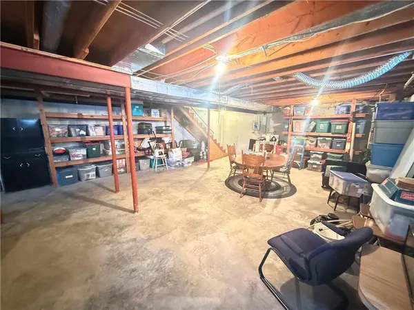 $500,000 | 8446 Hh Highway, Odessa, MO 64076