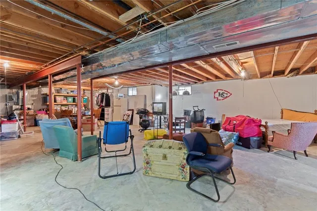 $535,000 | 8446 Hh Highway, Odessa, MO 64076