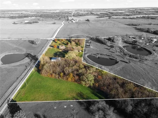 $500,000 | 8446 Hh Highway, Odessa, MO 64076
