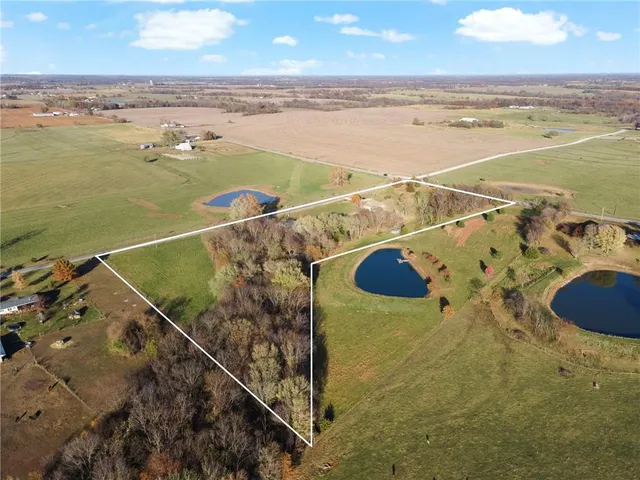 $535,000 | 8446 Hh Highway, Odessa, MO 64076