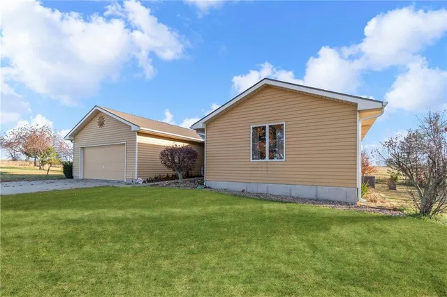 $535,000 | 8446 Hh Highway, Odessa, MO 64076