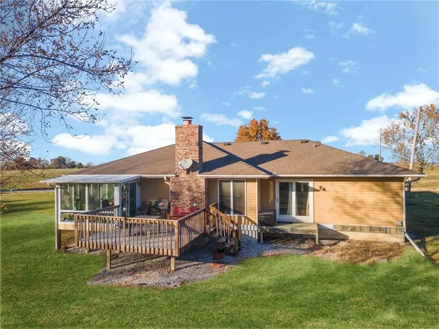 $535,000 | 8446 Hh Highway, Odessa, MO 64076