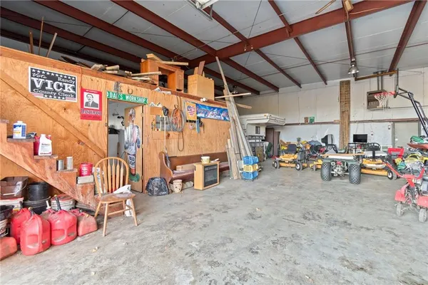 $500,000 | 8446 Hh Highway, Odessa, MO 64076