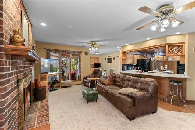 $535,000 | 8446 Hh Highway, Odessa, MO 64076