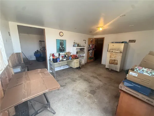 $500,000 | 8446 Hh Highway, Odessa, MO 64076