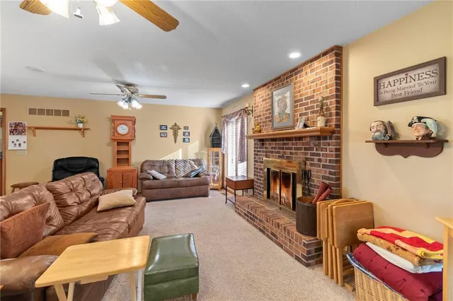 $535,000 | 8446 Hh Highway, Odessa, MO 64076