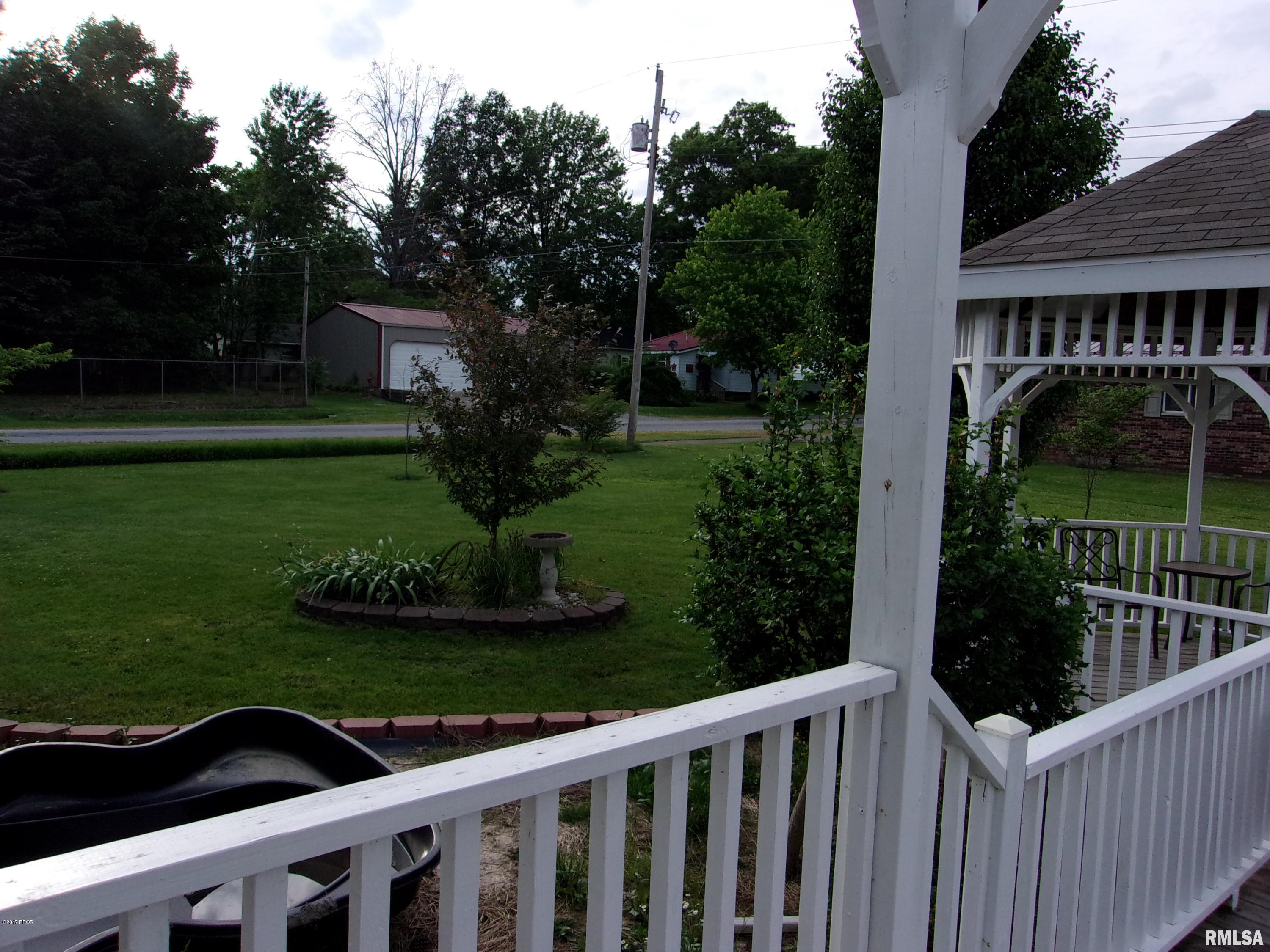 203 Main Street Valier, IL 62891 - Photo 18 of 26 Gallery Image 18