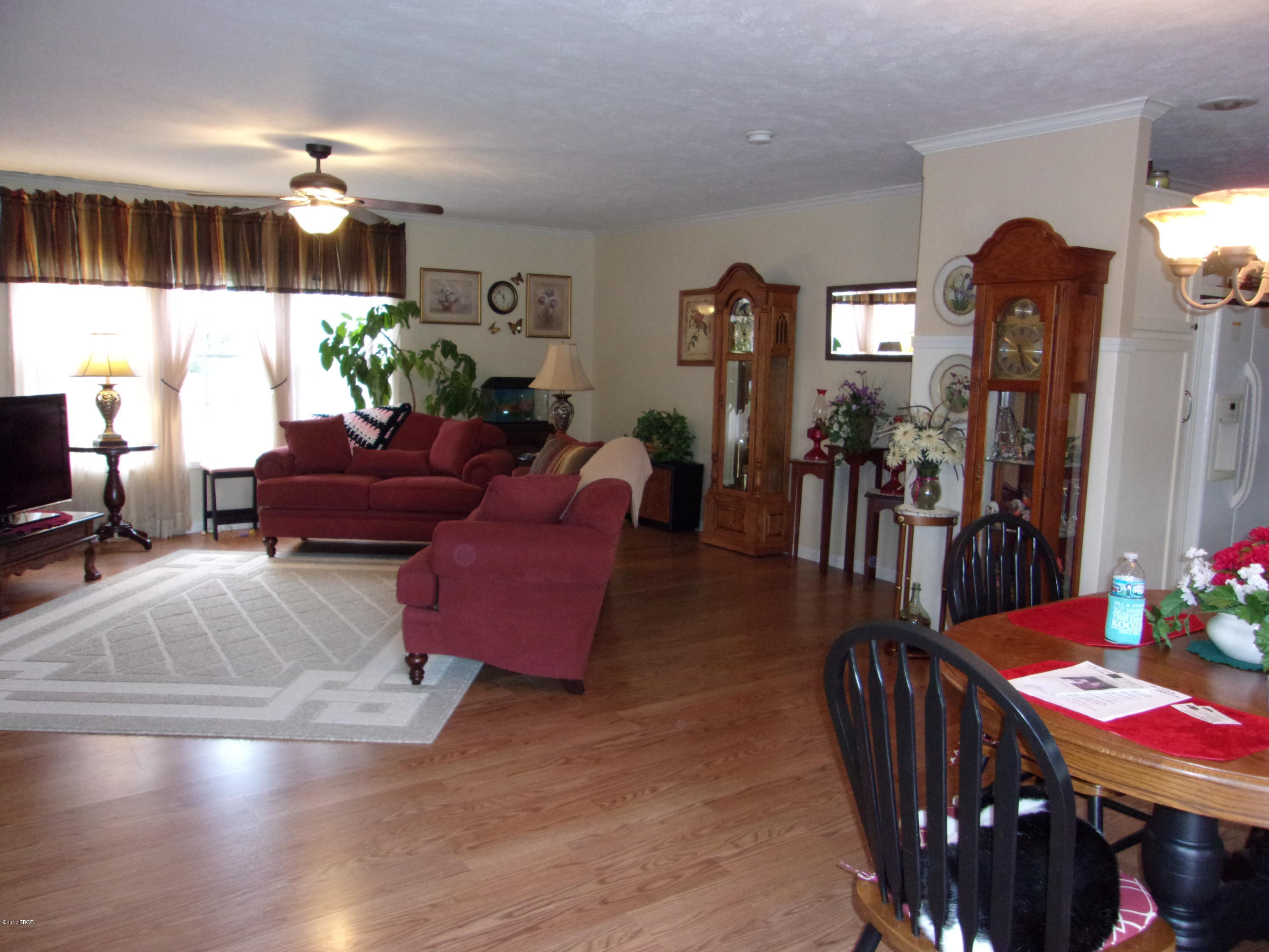 203 Main Street Valier, IL 62891 - Photo 2 of 26 Gallery Image 2