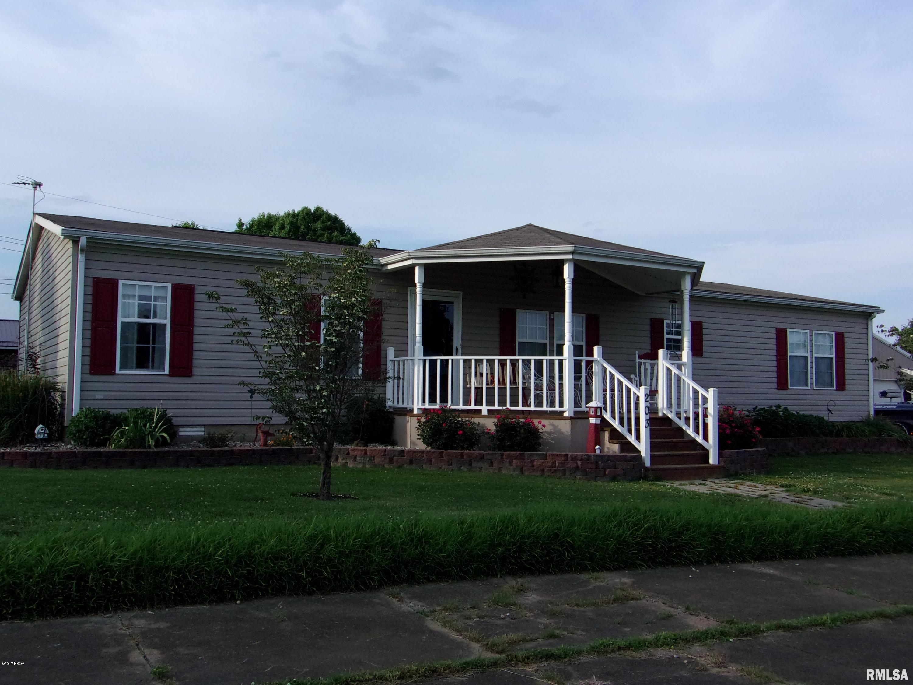 203 Main Street Valier, IL 62891 - Photo 25 of 26 Gallery Image 25