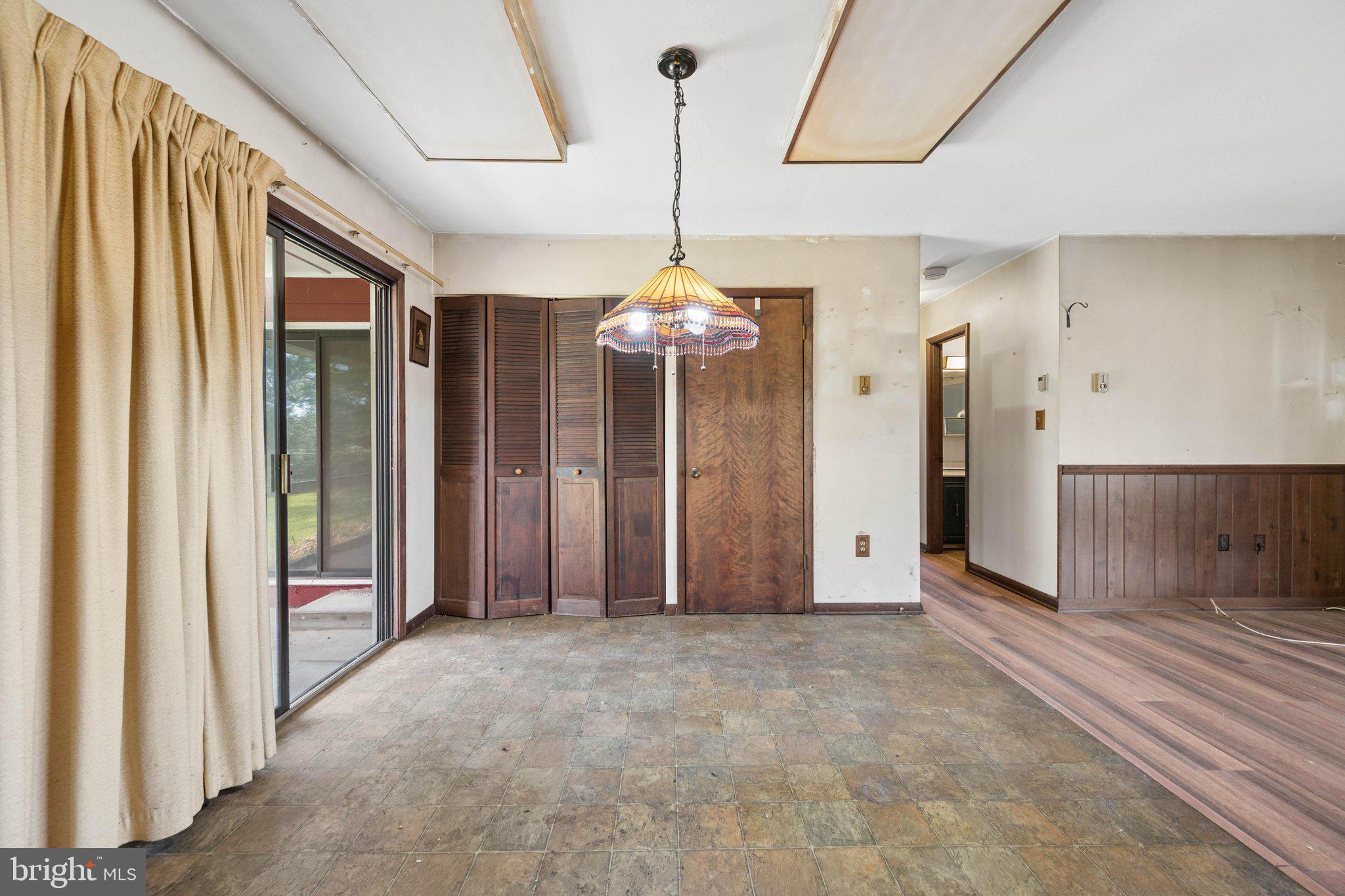 4931 West Feeser Road Taneytown, MD 21787 - Photo 15 of 65 Dining Area