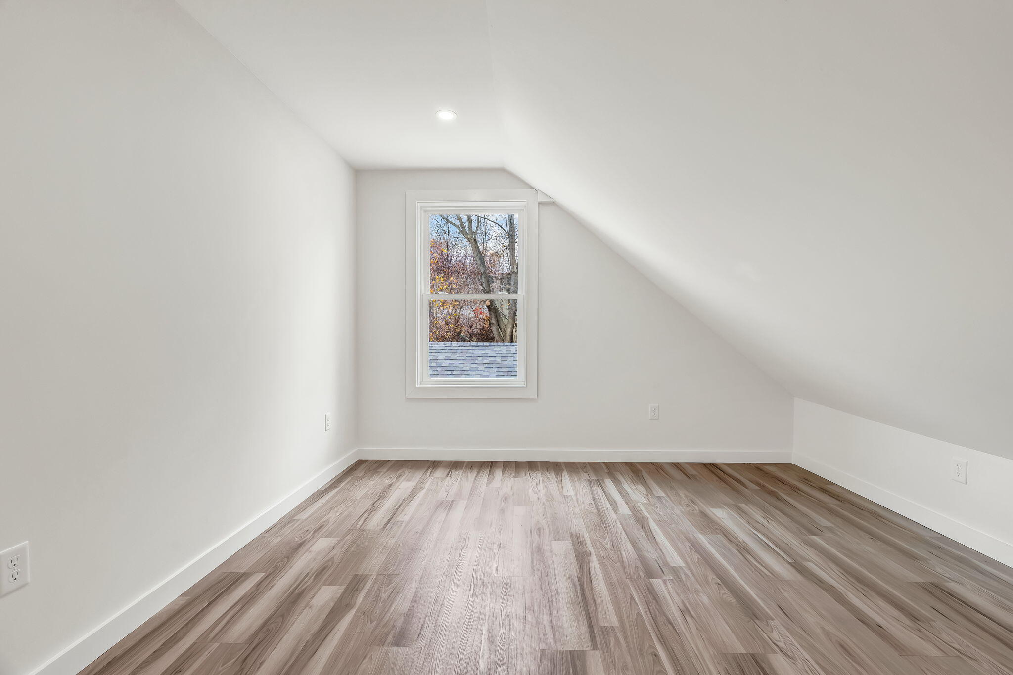 4 High Street Biddeford, ME 04005 - Photo 13 of 44 1-web-or-mls-4-high-st