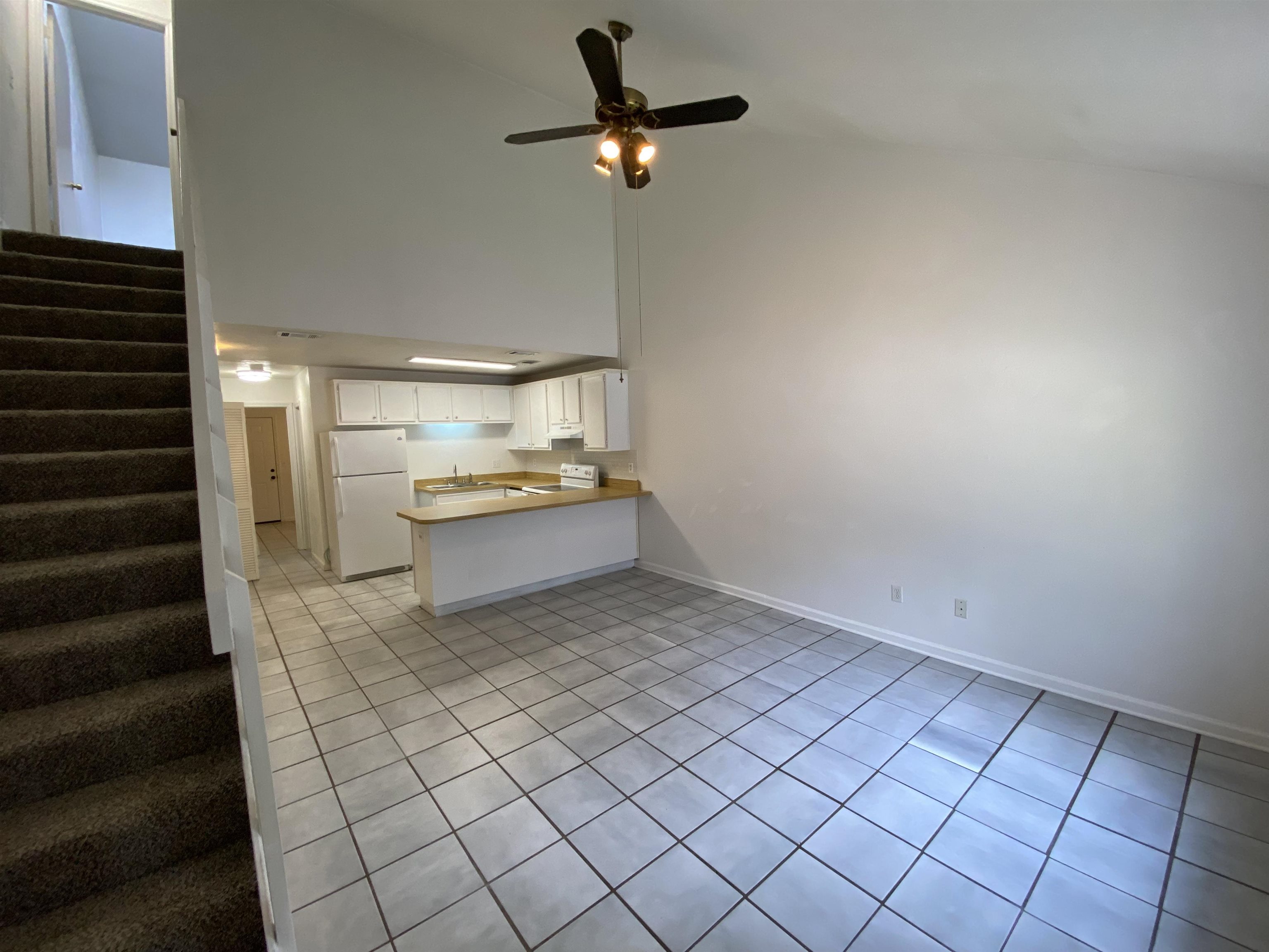 1242 High Road Tallahassee, FL 32304 - Photo 5 of 10