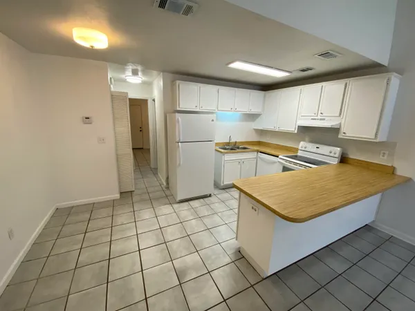 $1,125 | 1242 High Road, Tallahassee, FL 32304