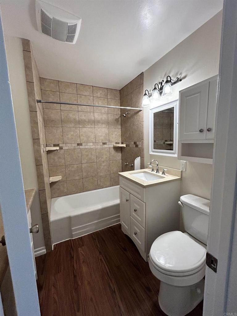 14574 Rios Canyon Road El Cajon, CA 92021 - Photo 15 of 20 Bathroom