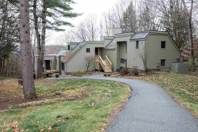 $418,000 | 1191 Baker Turn, Unit 3B, Hartford, VT 05059