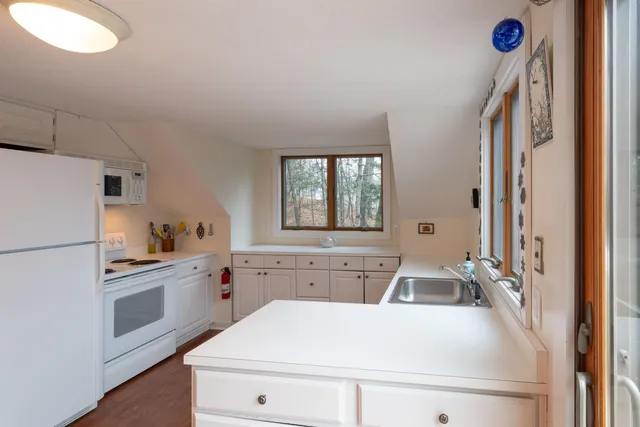 $418,000 | 1191 Baker Turn, Unit 3B, Hartford, VT 05059