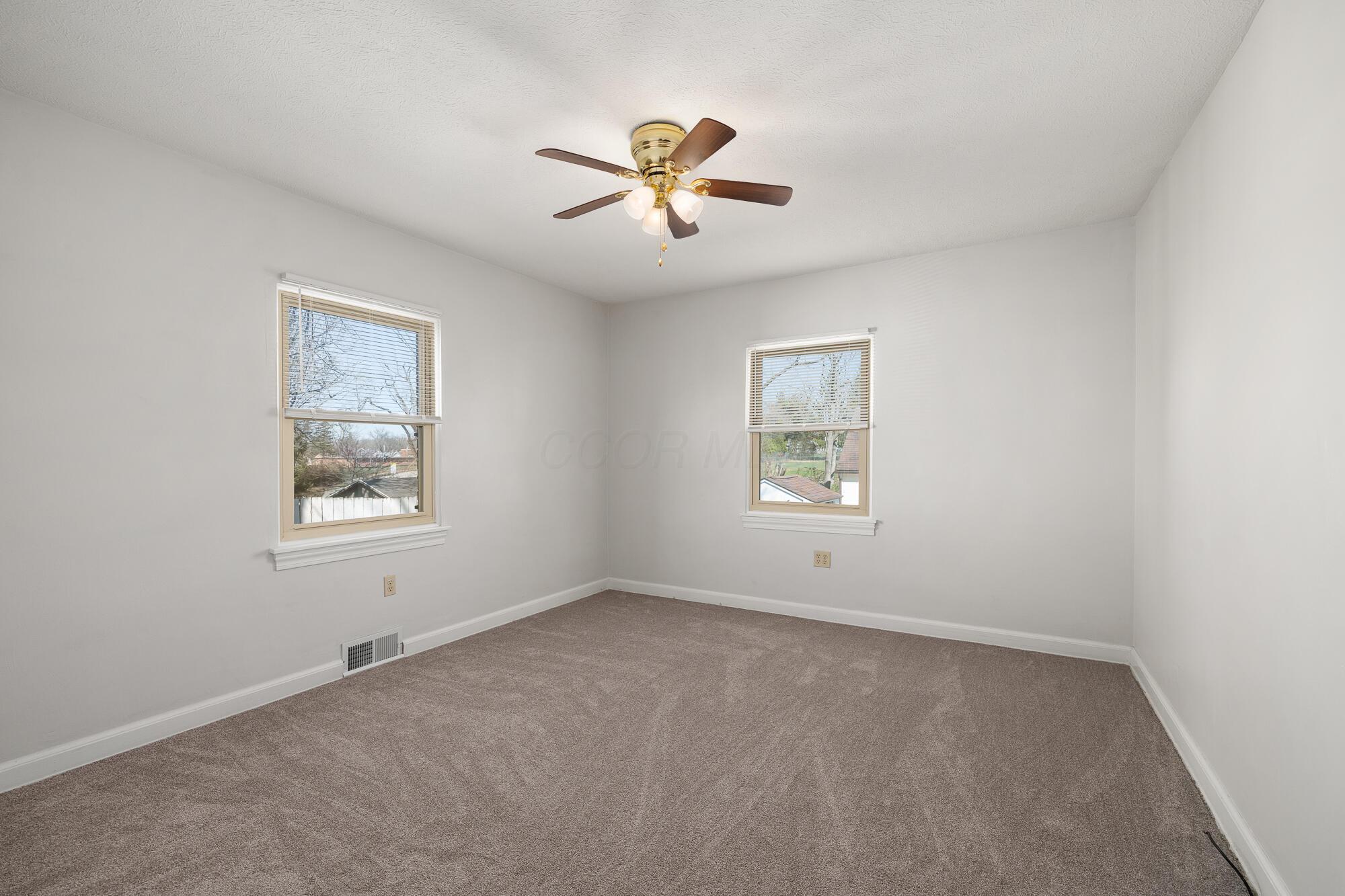 299 Taylor Road Mansfield, OH 44903 - Photo 15 of 40 2nd main floor bedroom