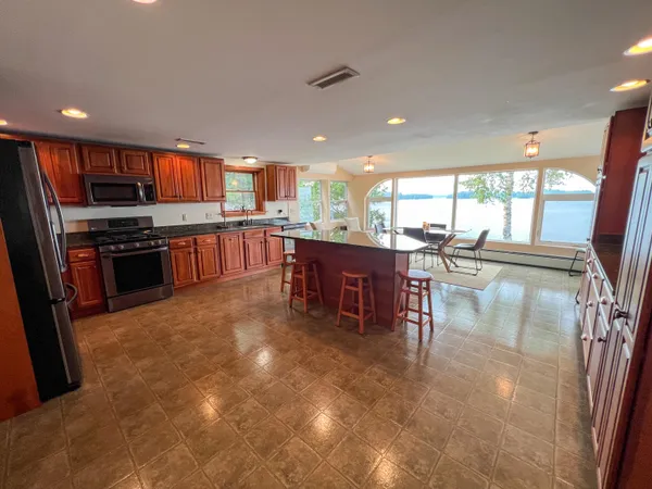 $1,095,000 | 13 Treehouse Lane, Millinocket, ME 04462