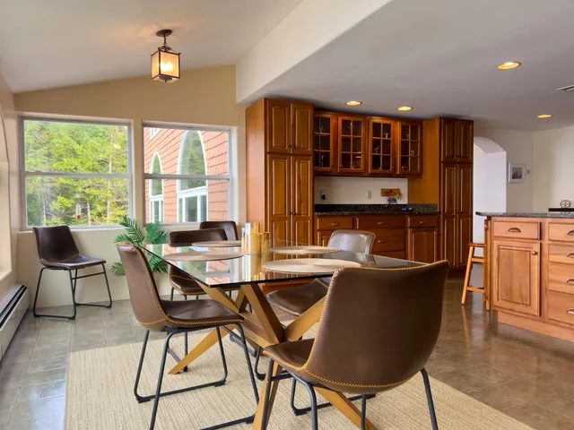 $1,095,000 | 13 Treehouse Lane, Millinocket, ME 04462