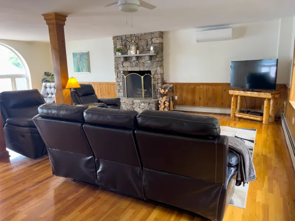 $1,095,000 | 13 Treehouse Lane, Millinocket, ME 04462