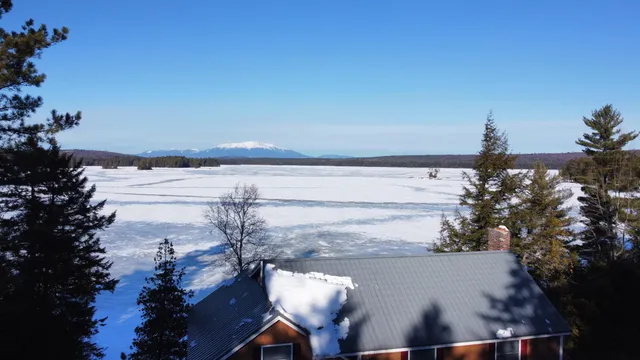 $1,095,000 | 13 Treehouse Lane, Millinocket, ME 04462