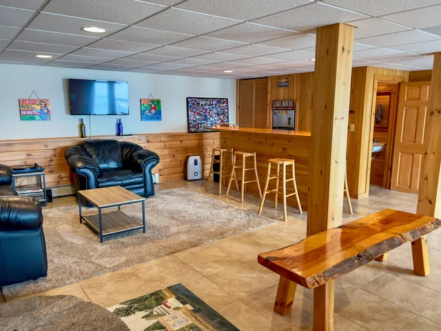 $1,095,000 | 13 Treehouse Lane, Millinocket, ME 04462