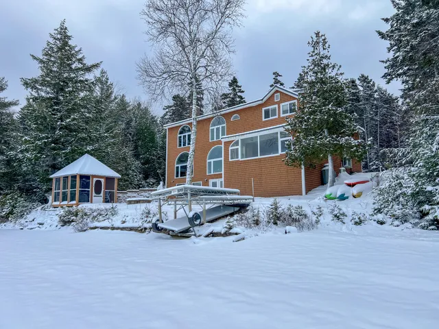 $1,095,000 | 13 Treehouse Lane, Millinocket, ME 04462