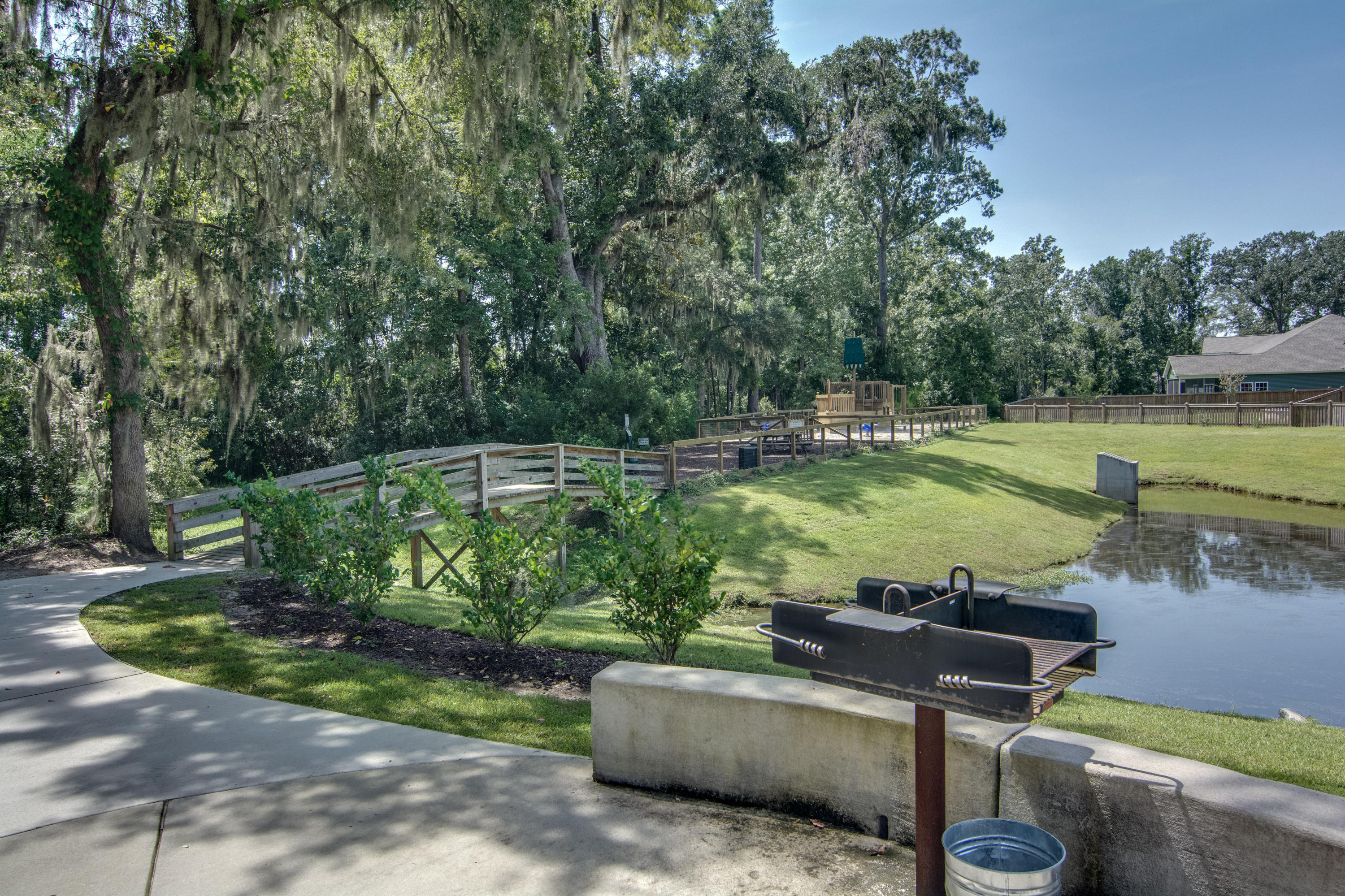 5446 Rising Tide North Charleston, SC 29420 - Photo 31 of 37 Community Picnic Area