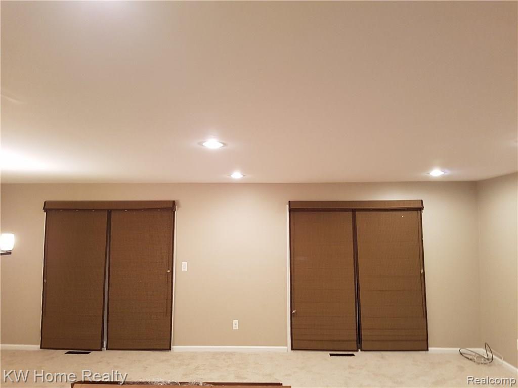 1105 Kings Cove Drive Rochester Hills, MI 48306 - Photo 9 of 9