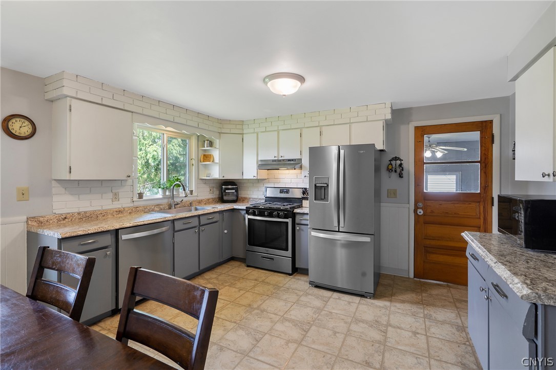 103 Benoit Drive Geddes, NY 13209 - Photo 15 of 43