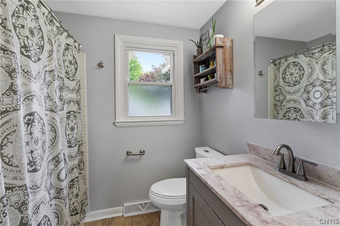 103 Benoit Drive Geddes, NY 13209 - Photo 17 of 43