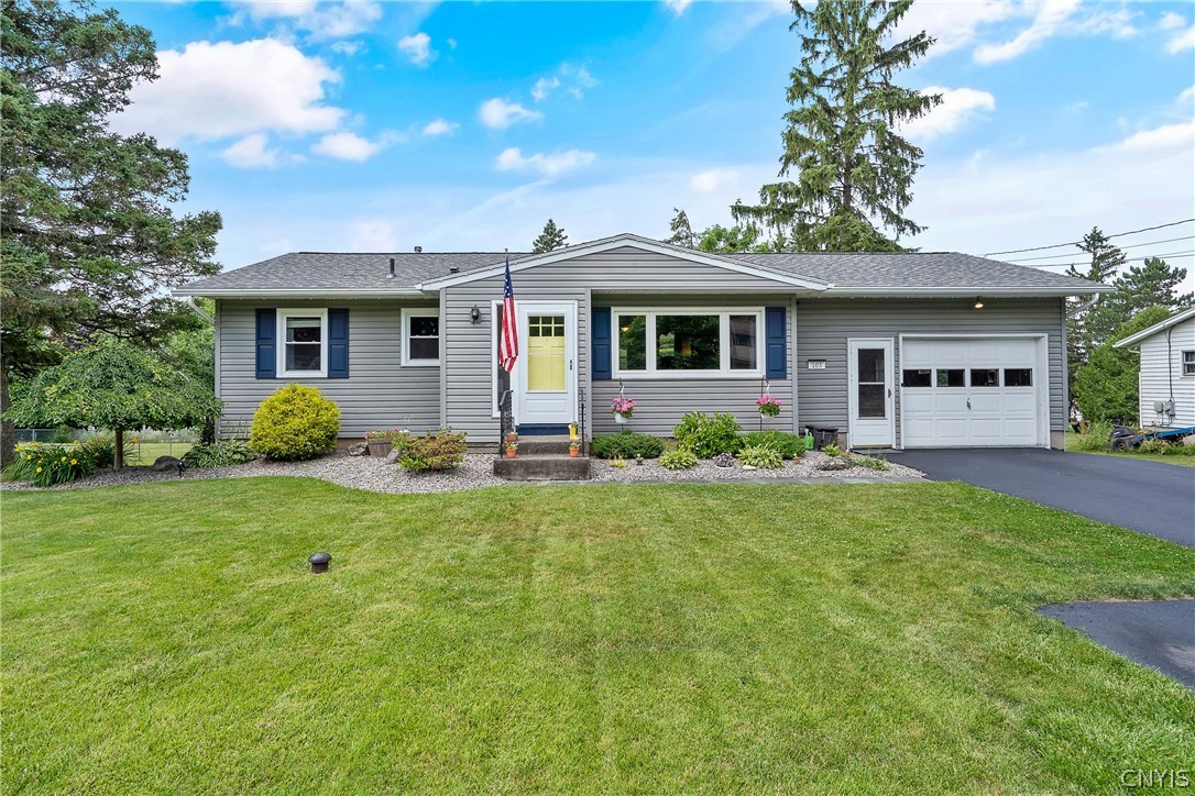 103 Benoit Drive Geddes, NY 13209 - Photo 2 of 43