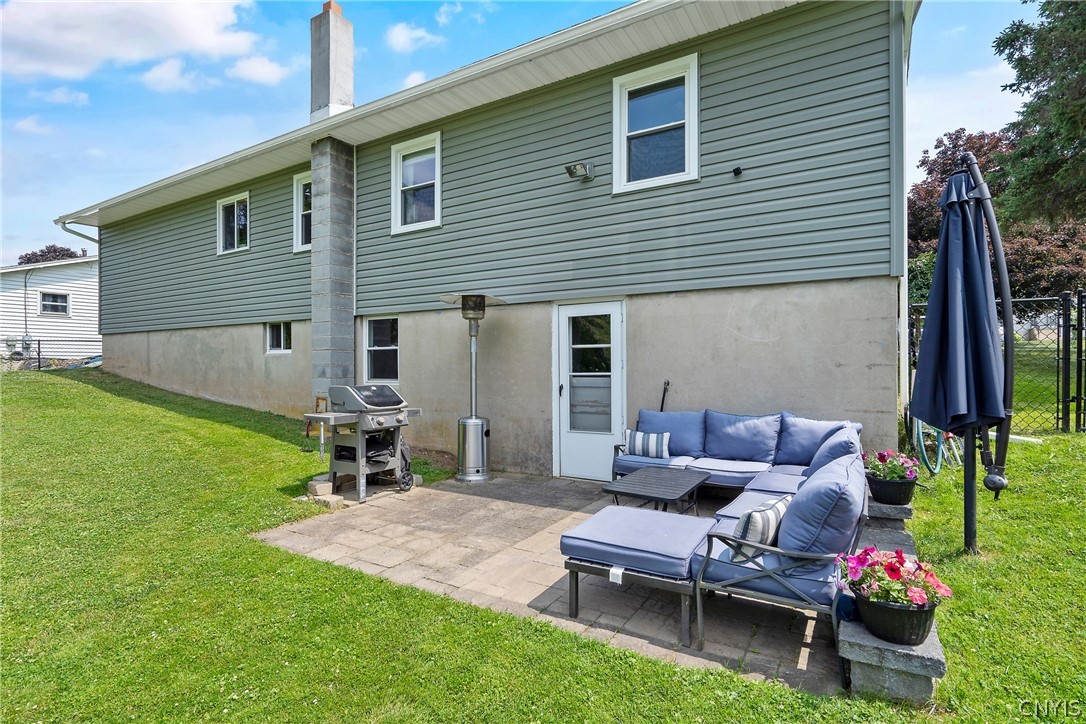 103 Benoit Drive Geddes, NY 13209 - Photo 39 of 43