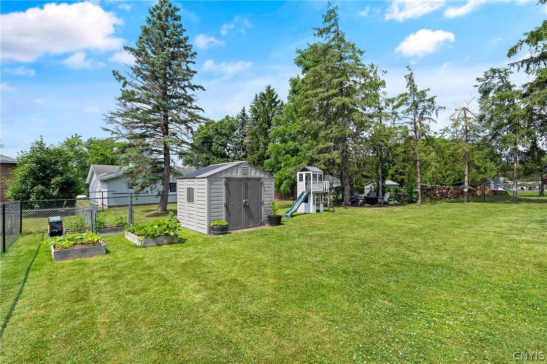 103 Benoit Drive Geddes, NY 13209 - Photo 40 of 43