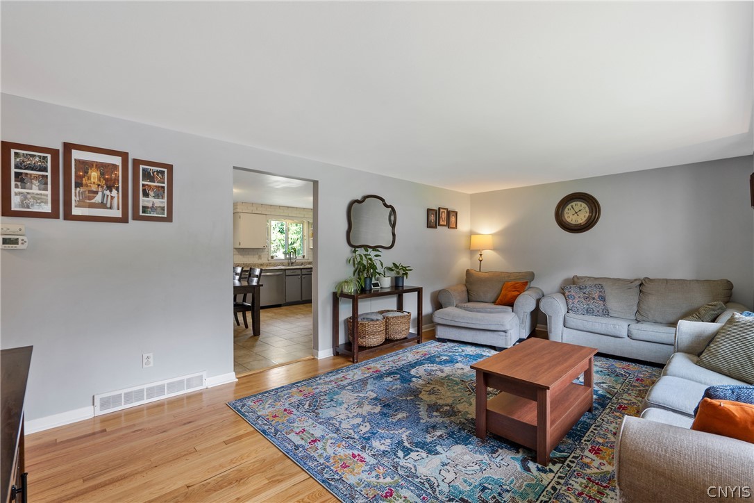 103 Benoit Drive Geddes, NY 13209 - Photo 7 of 43