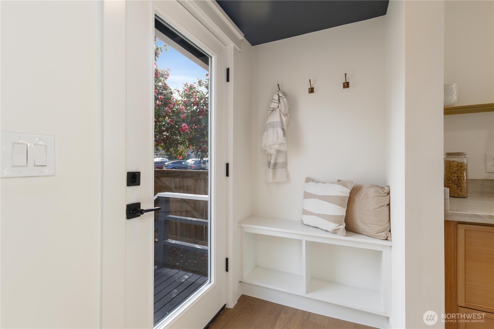 41 West Cremona Street Seattle, WA 98119 - Photo 12 of 25 Gallery Image 12