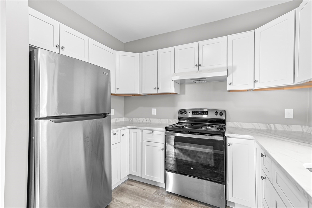 712-722 Eastern Avenue Fall River, MA 02723 - Photo 15 of 41