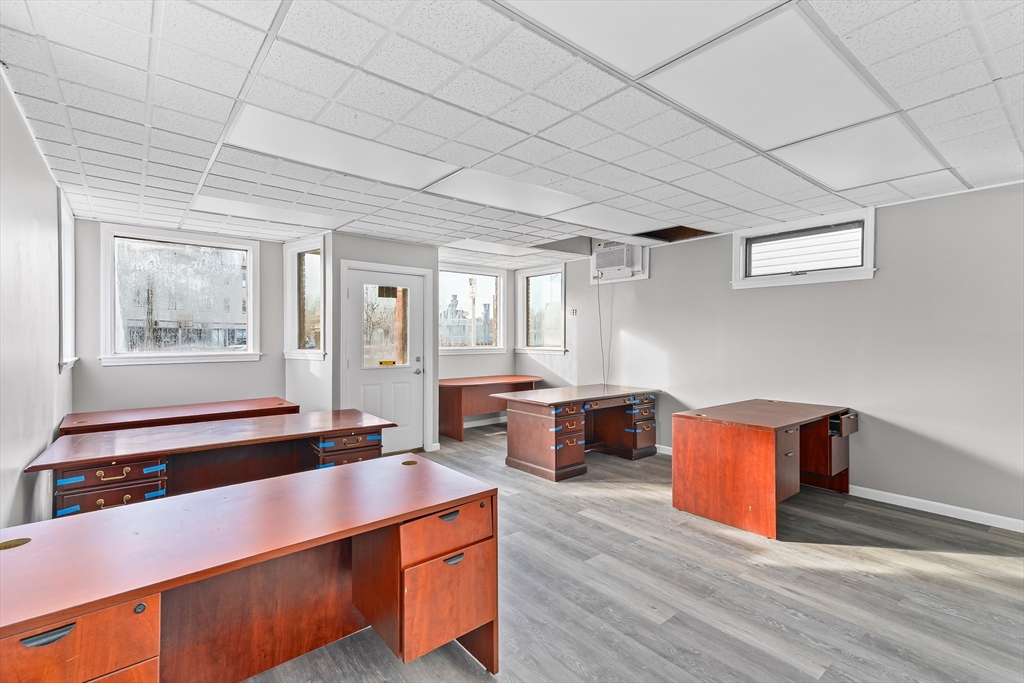 712-722 Eastern Avenue Fall River, MA 02723 - Photo 33 of 41