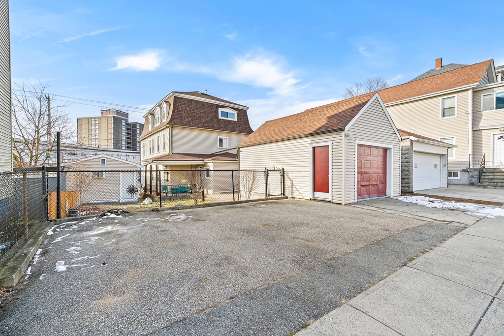 712-722 Eastern Avenue Fall River, MA 02723 - Photo 4 of 41