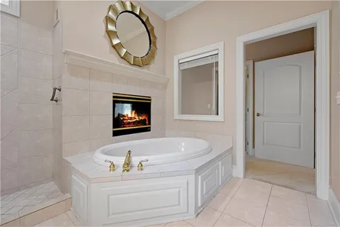 $1,195,000 | 16890 Meadow Lane, Loch Lloyd, MO 64012
