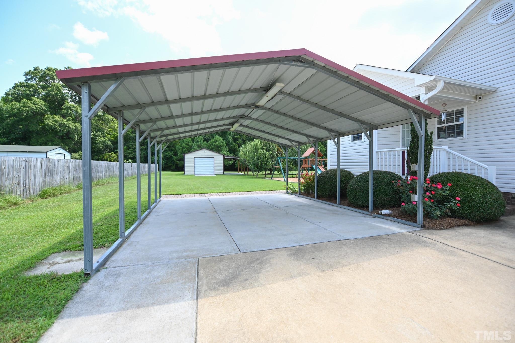 1237 Smith Road Smithfield, NC 27577 - Photo 8 of 53 Gallery Image 8