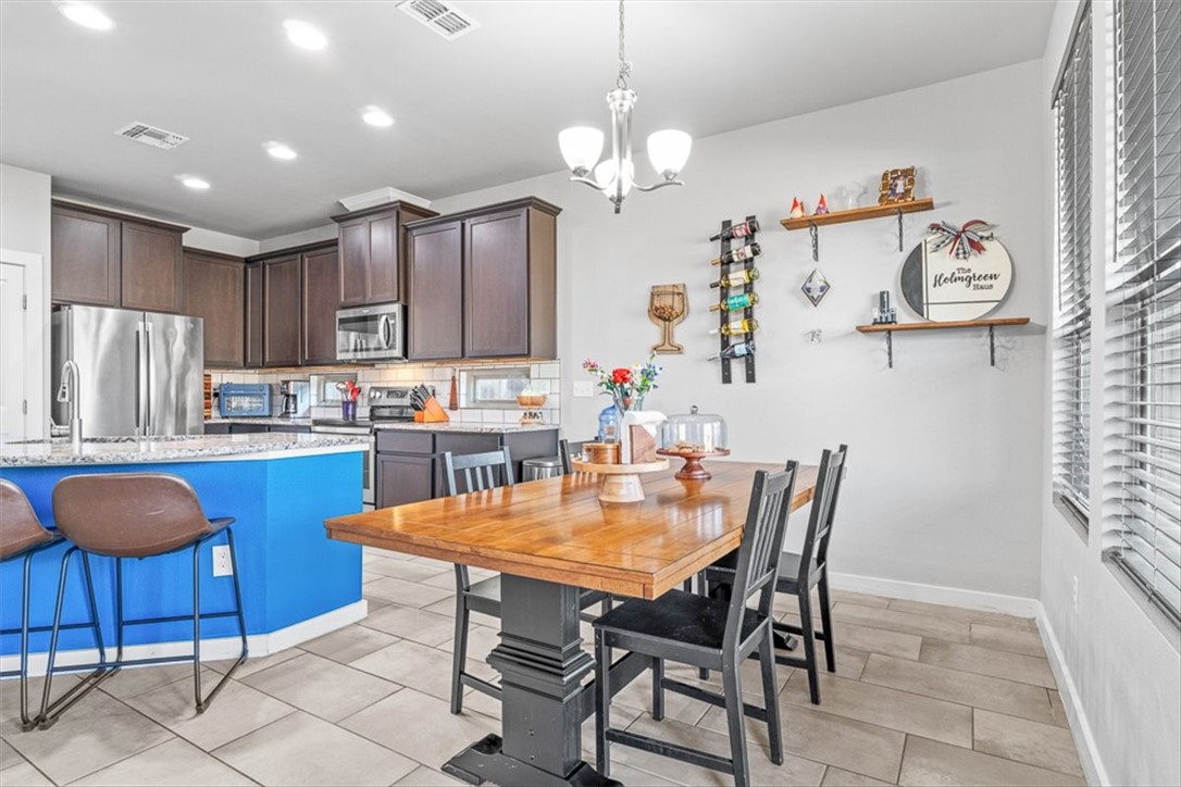 1015 Pasadena Street Portland, TX 78374 - Photo 6 of 22