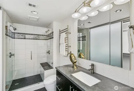 $725,000 | 1301 Spring Street, Unit 14C, Seattle, WA 98104