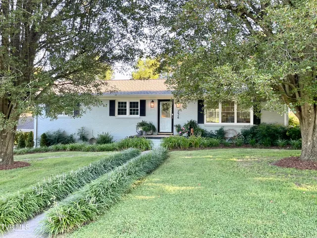 $358,900 | 234 Chester Hill Road, Bristol, VA 24201