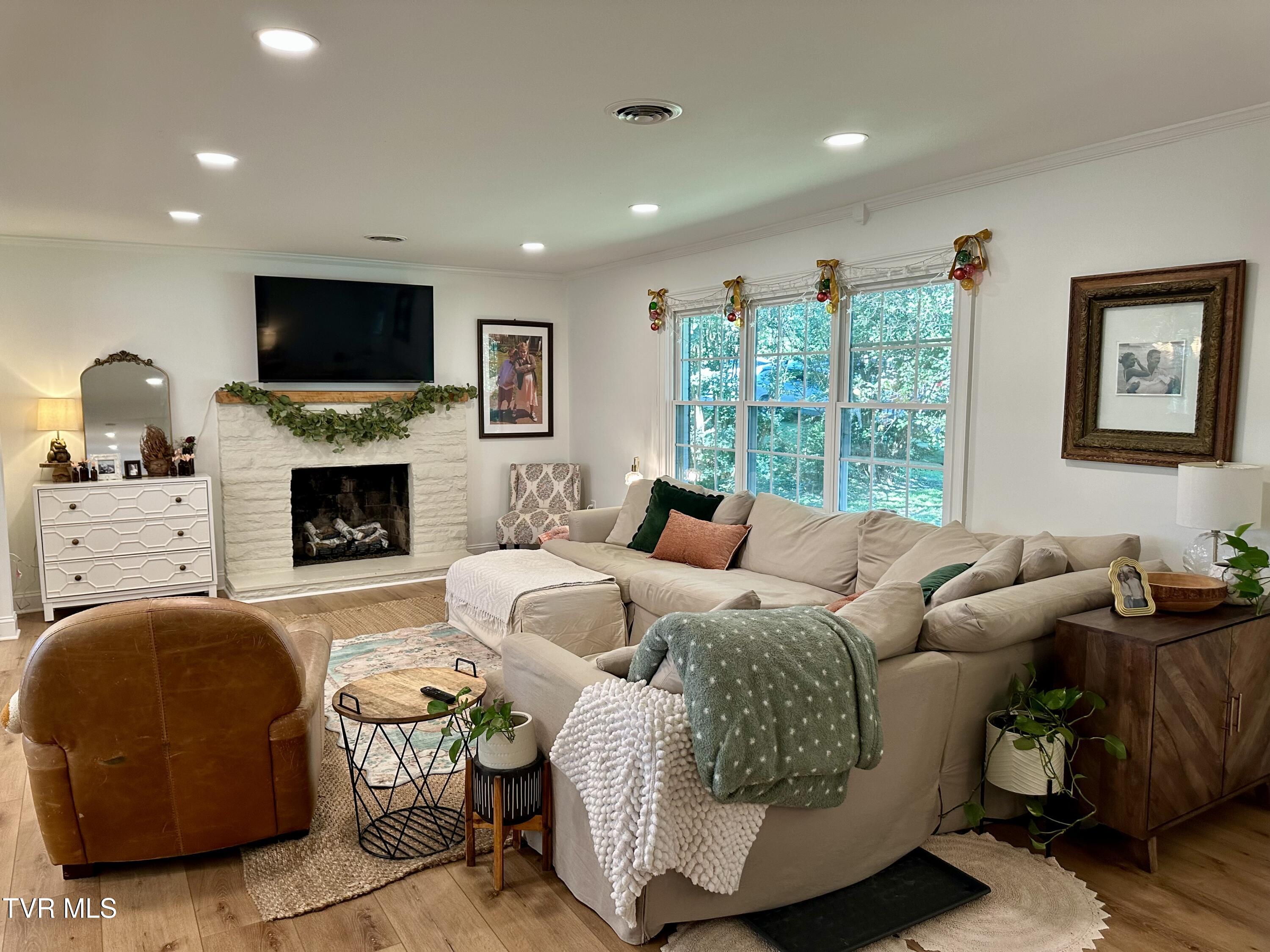 234 Chester Hill Road Bristol, VA 24201 - Photo 31 of 53 IMG_9932