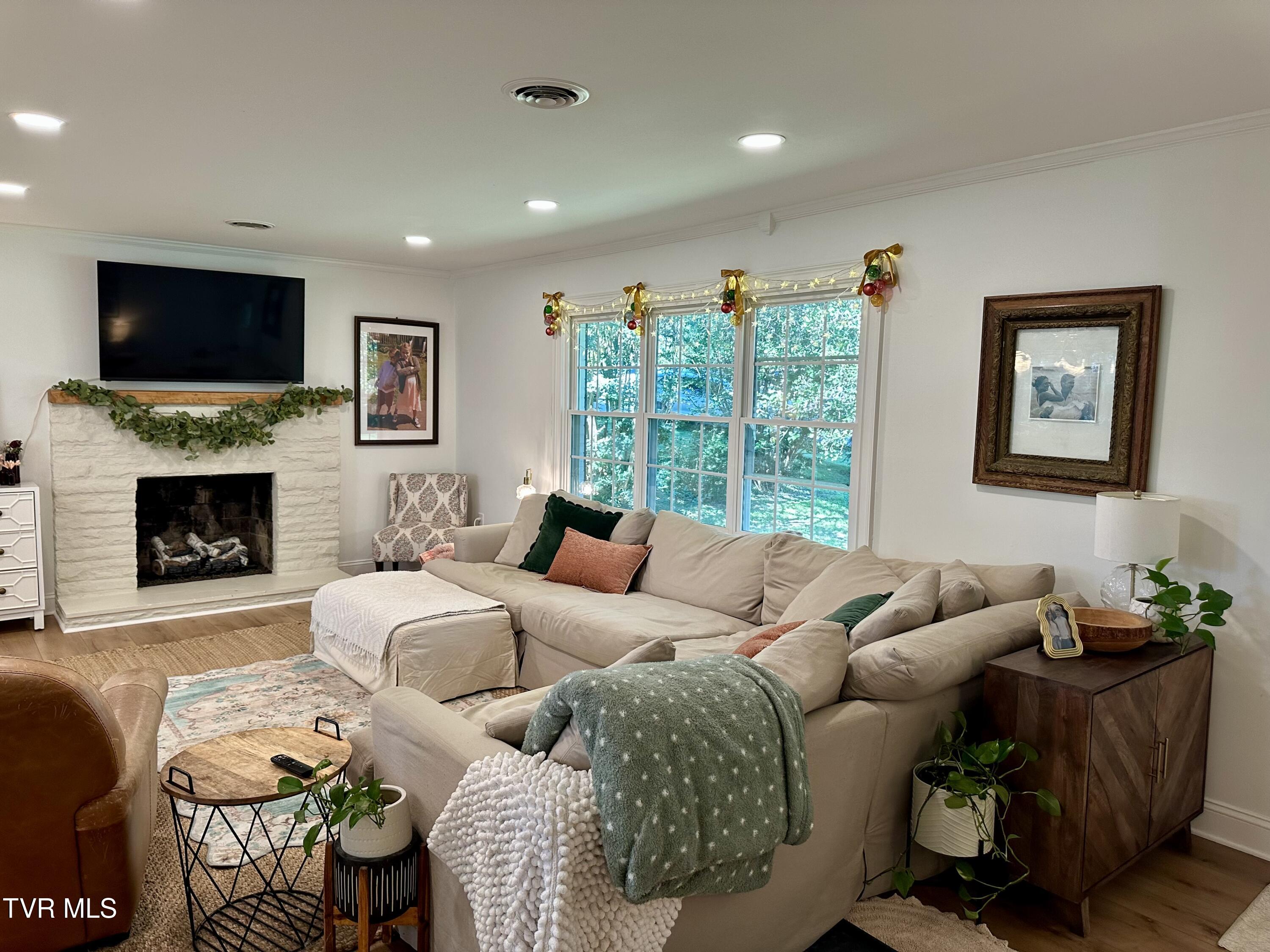 234 Chester Hill Road Bristol, VA 24201 - Photo 33 of 53 IMG_9947