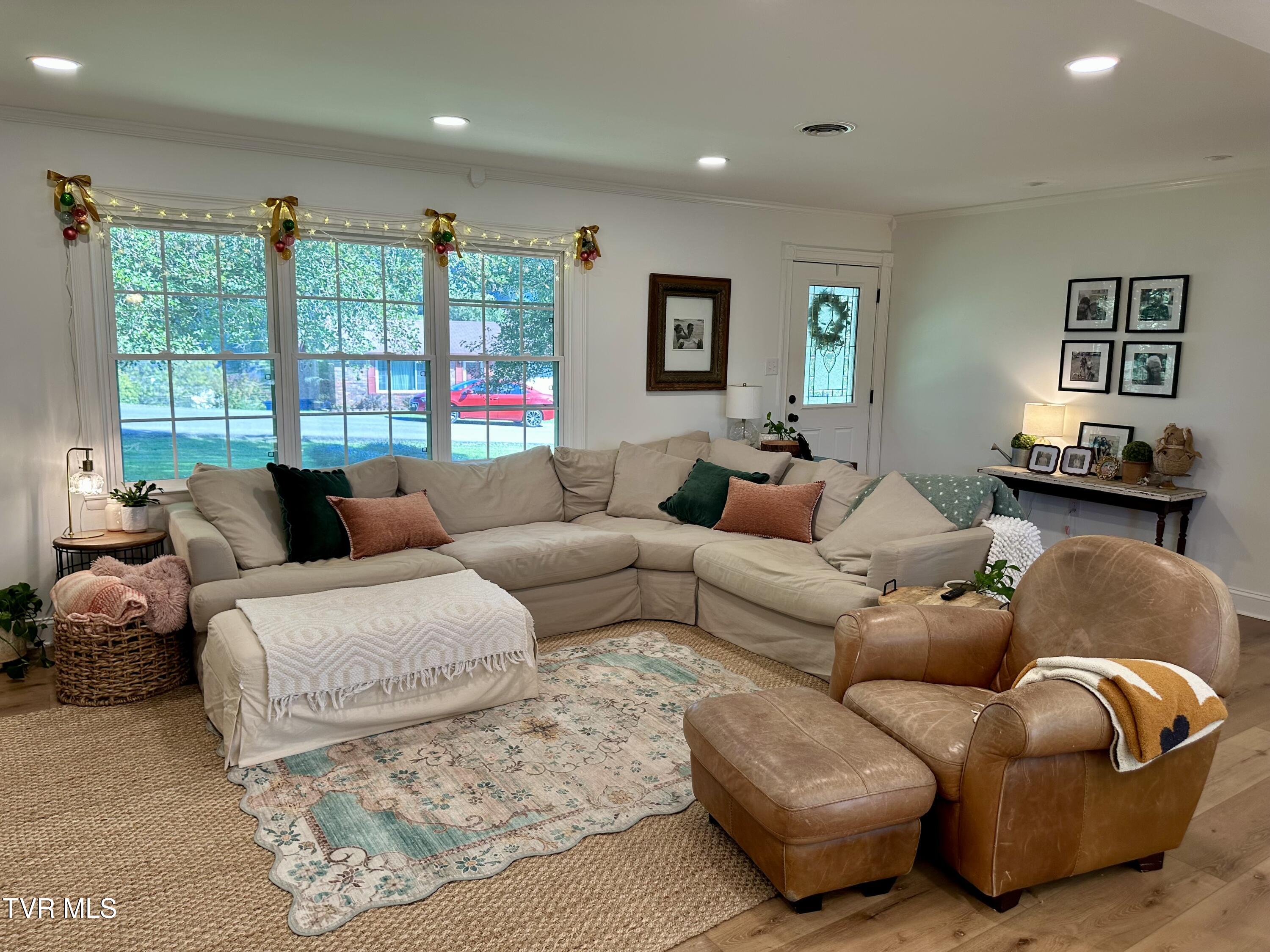 234 Chester Hill Road Bristol, VA 24201 - Photo 35 of 53 IMG_9949