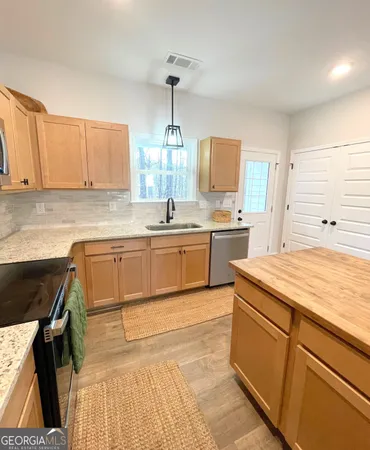 $1,815 | 108 Crest Pointe, Bremen, GA 30110