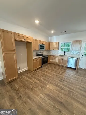 $1,815 | 108 Crest Pointe, Bremen, GA 30110