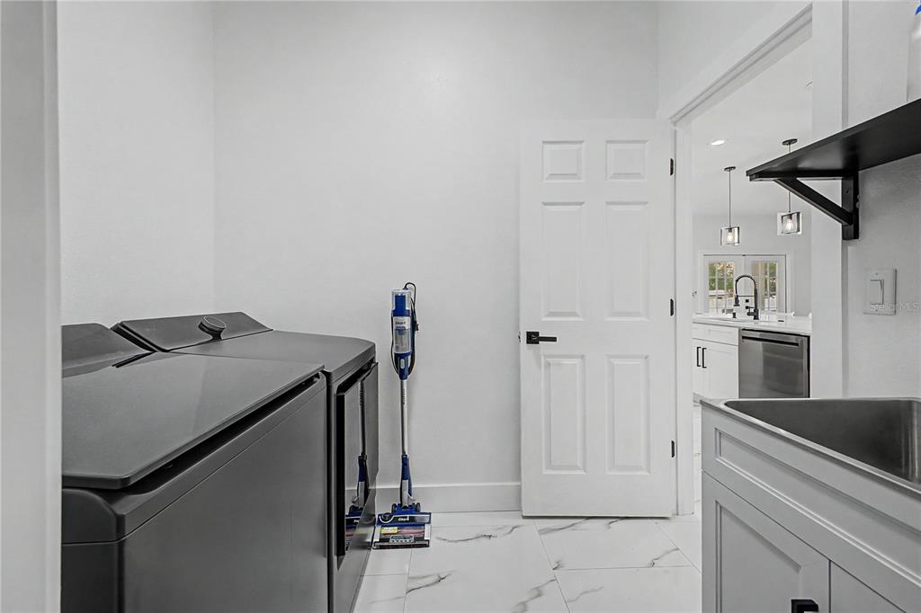 7372 Madrid Road Weeki Wachee, FL 34613 - Photo 32 of 61